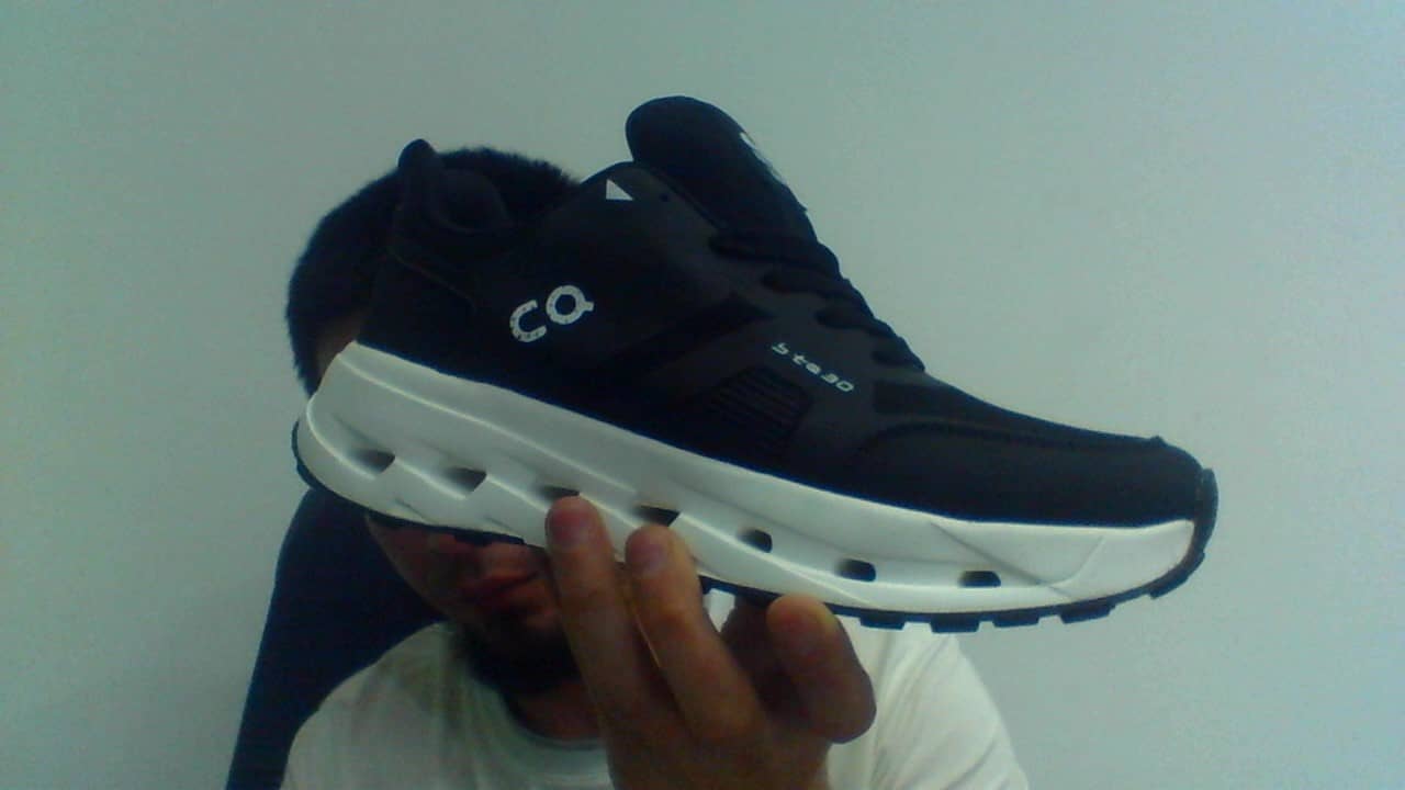 ON Cloud  china CRoss S.te30 / Black / 43 1