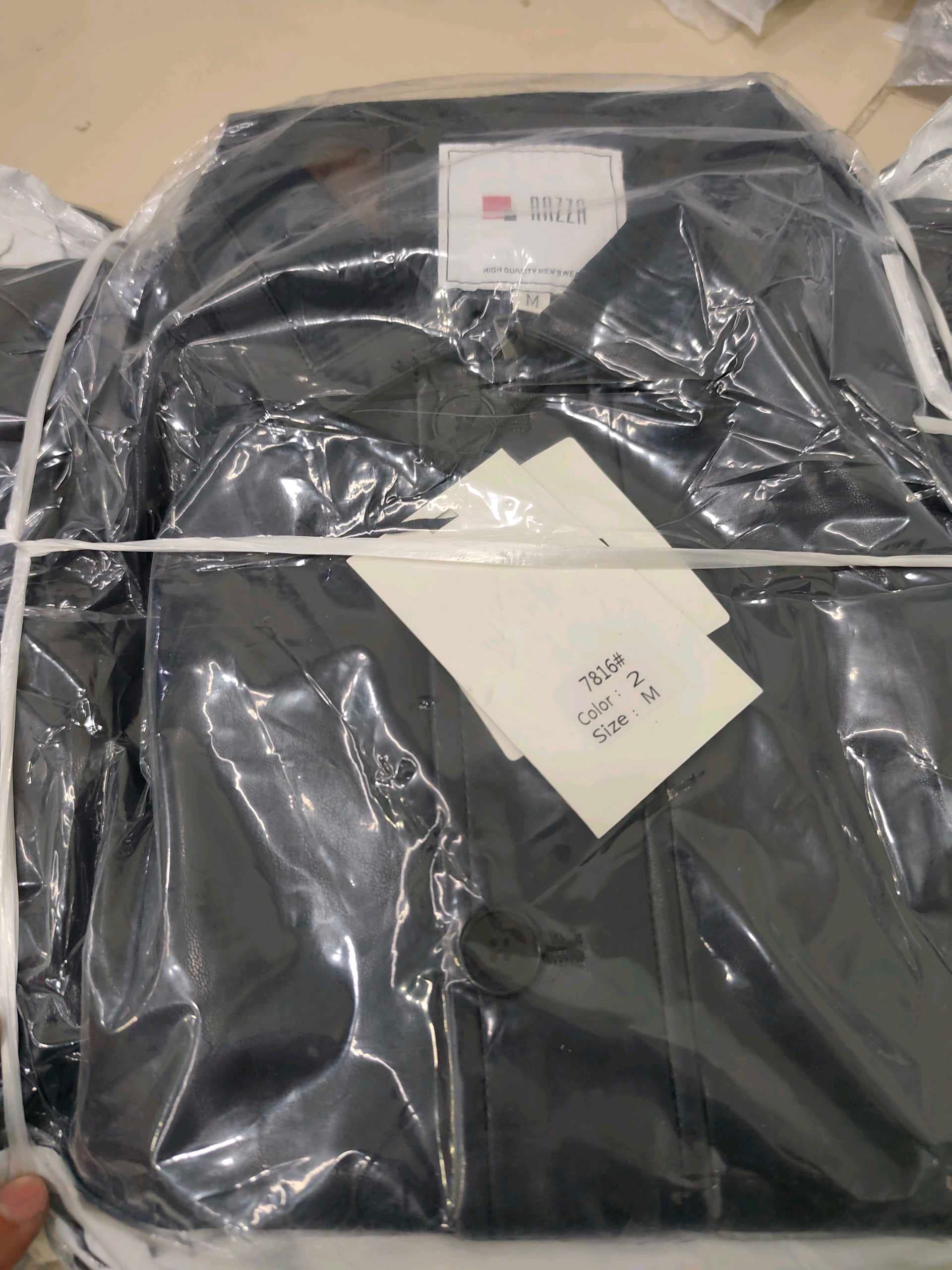 Razza china Vetrovka Koja 7816# / Black / XXL